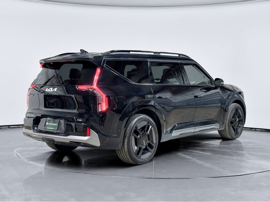 2024 Kia EV9 view 3