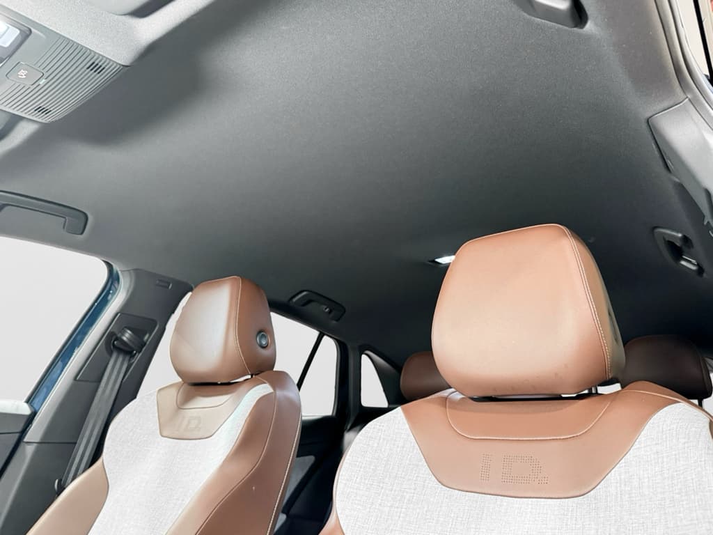 2023 Volkswagen ID.4 view 23