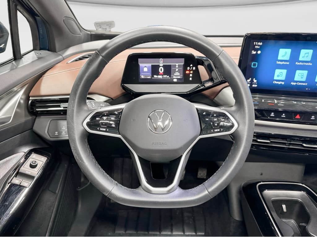 2023 Volkswagen ID.4 view 8