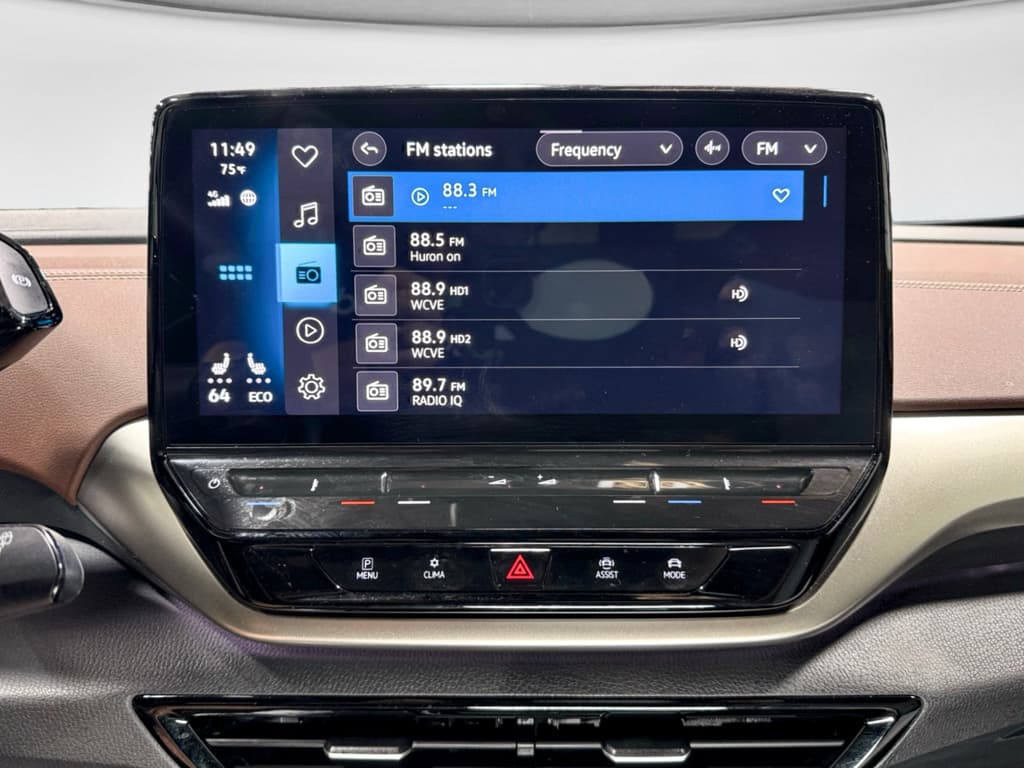 2023 Volkswagen ID.4 view 13