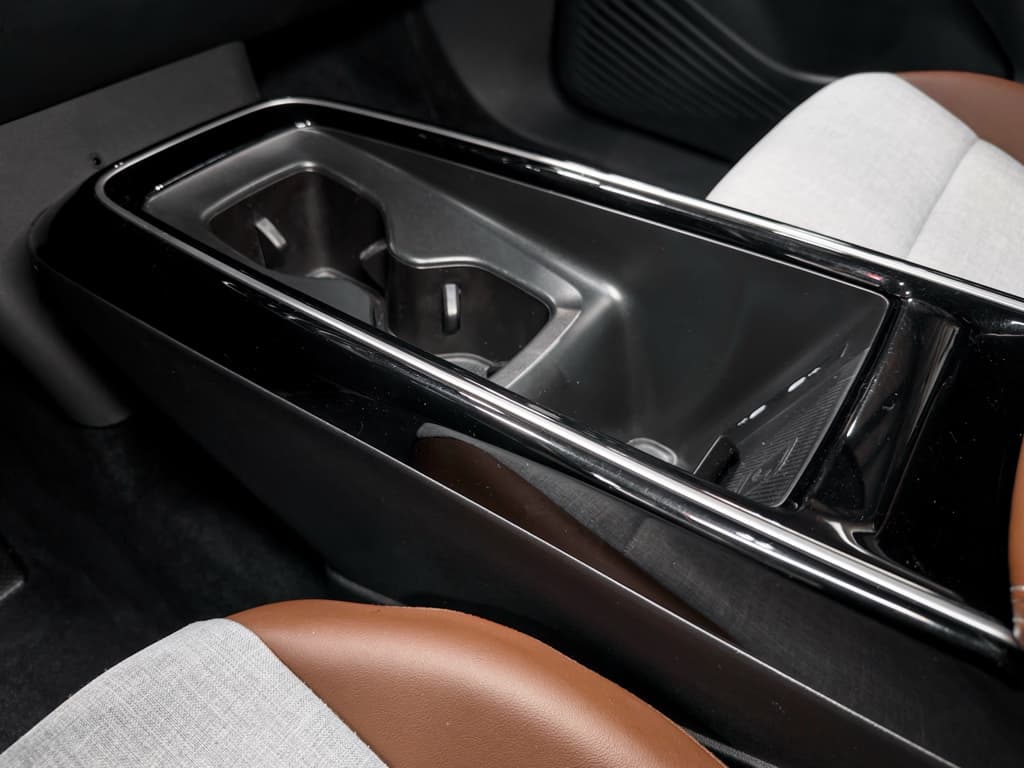 2023 Volkswagen ID.4 view 18
