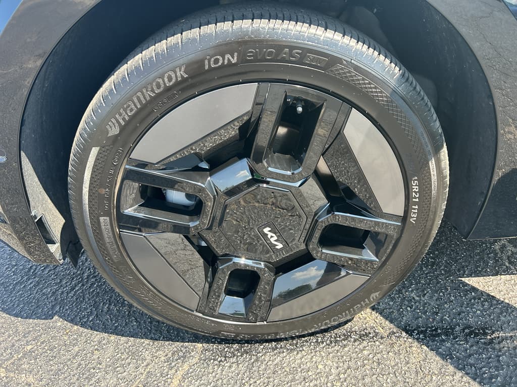 2024 Kia EV9 view 32