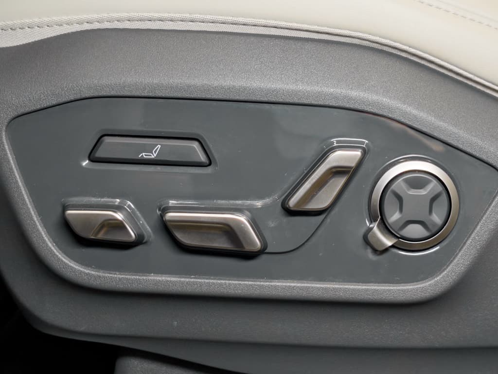 2024 Kia EV9 view 6