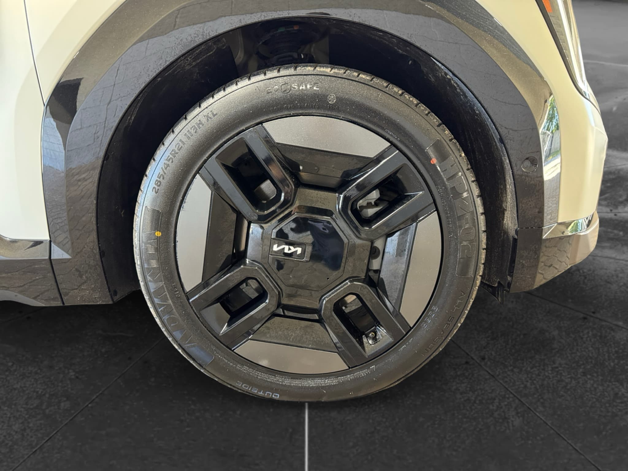 2024 Kia EV9 view 34