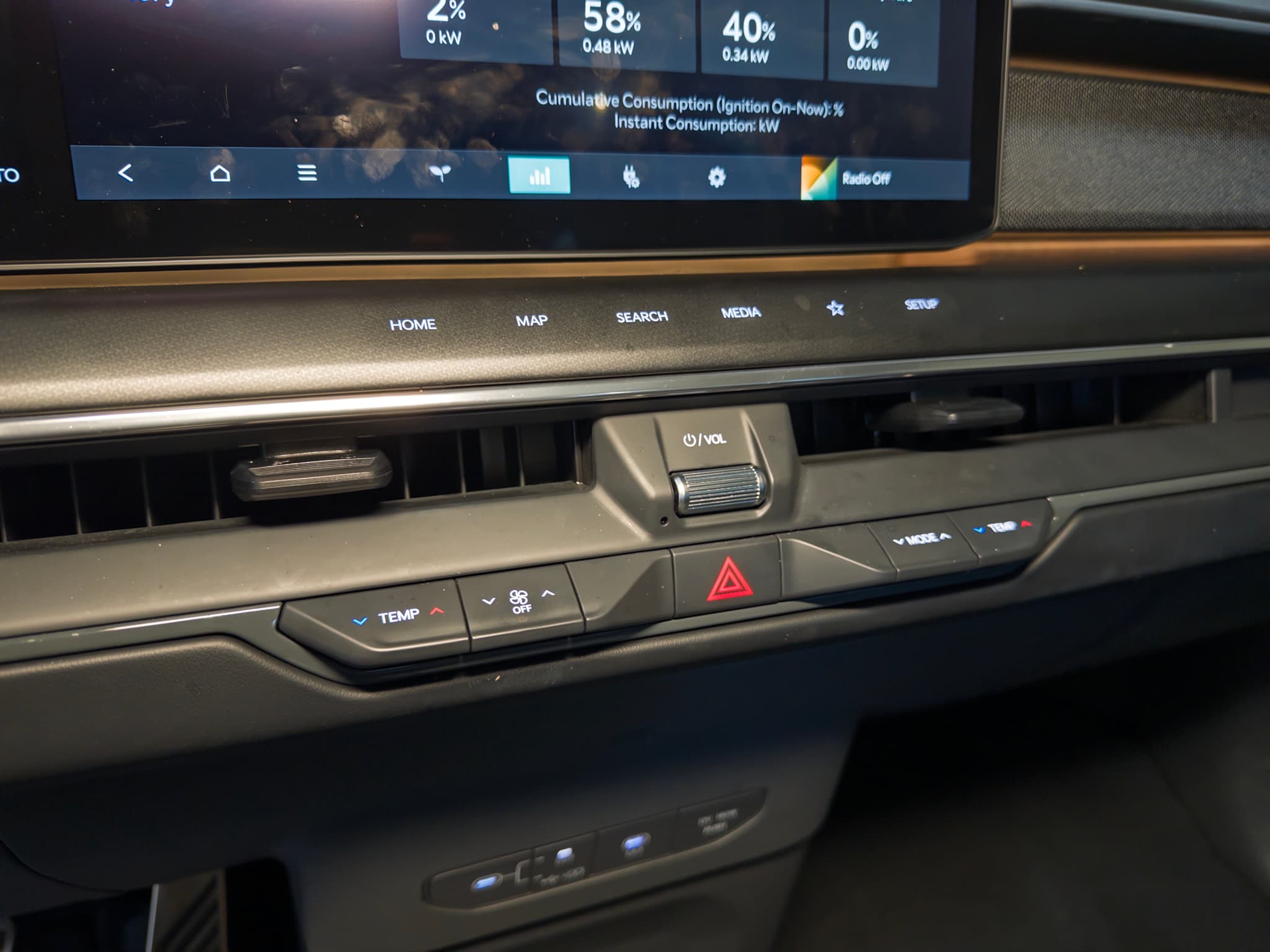 2024 Kia EV9 view 18