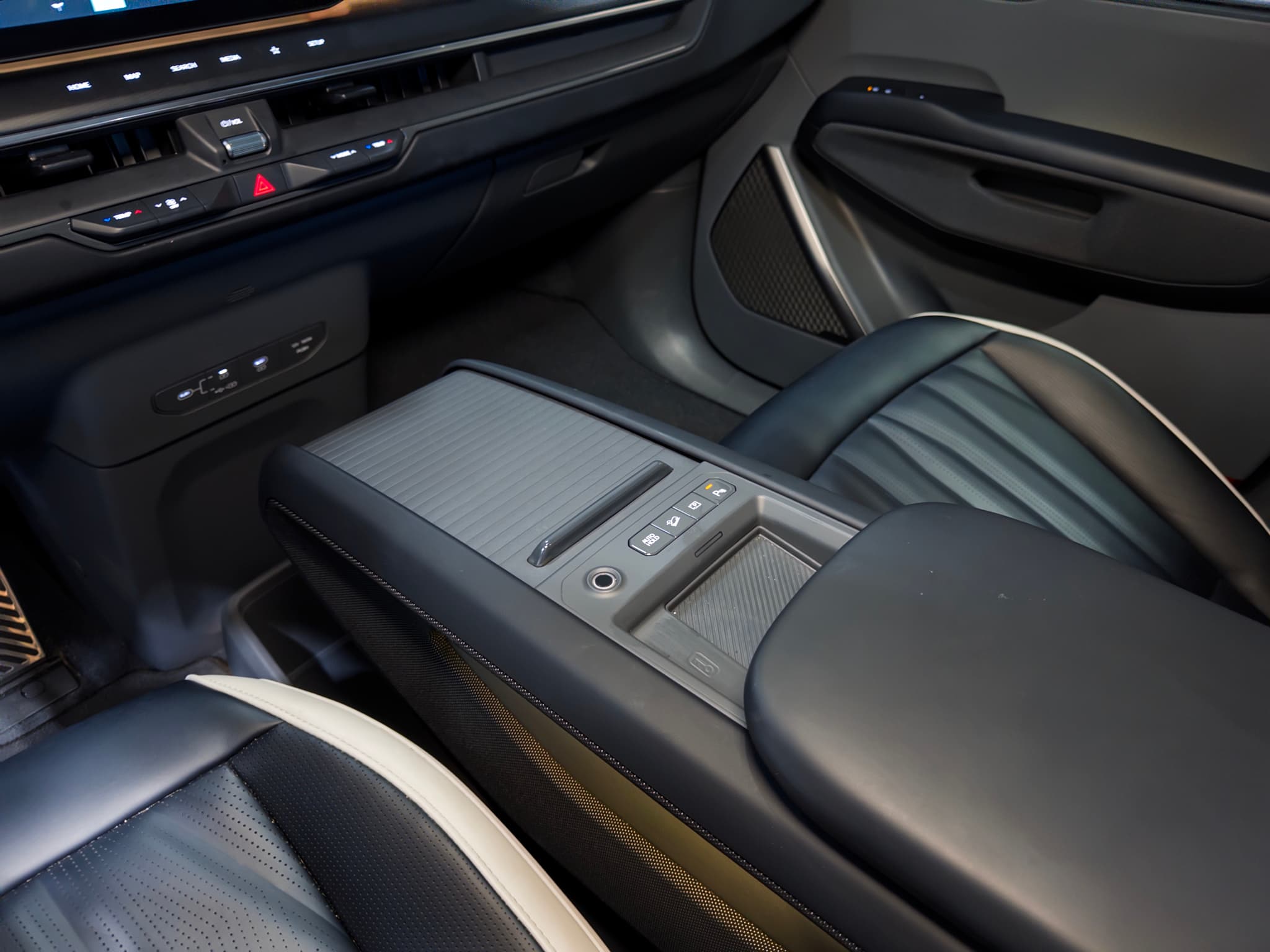 2024 Kia EV9 view 19