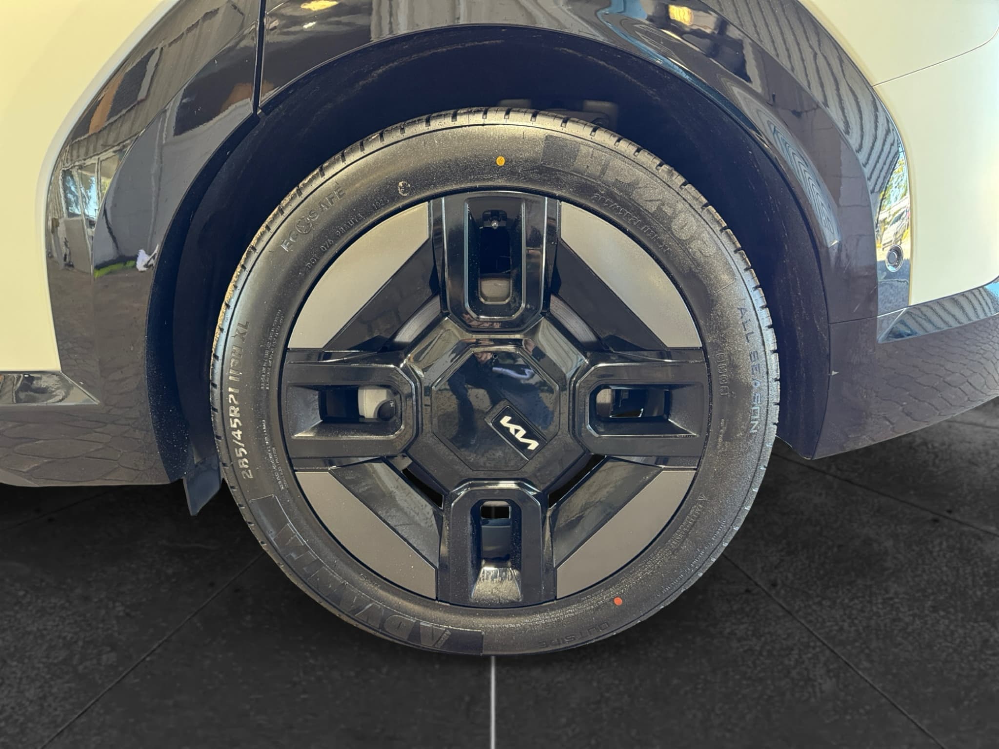 2024 Kia EV9 view 32