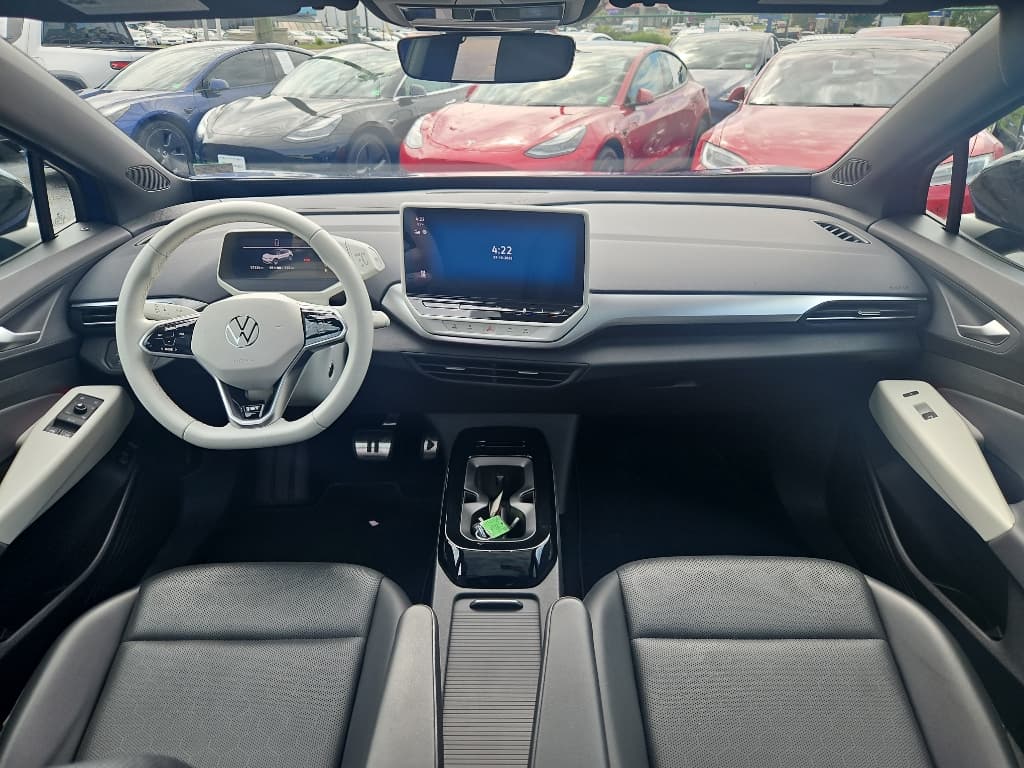 2021 Volkswagen ID.4 view 15