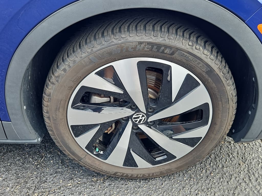 2021 Volkswagen ID.4 view 30