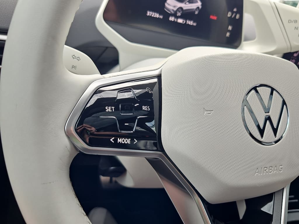 2021 Volkswagen ID.4 view 9