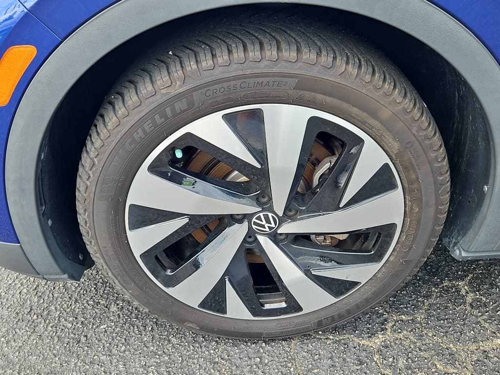 2021 Volkswagen ID.4 view 24