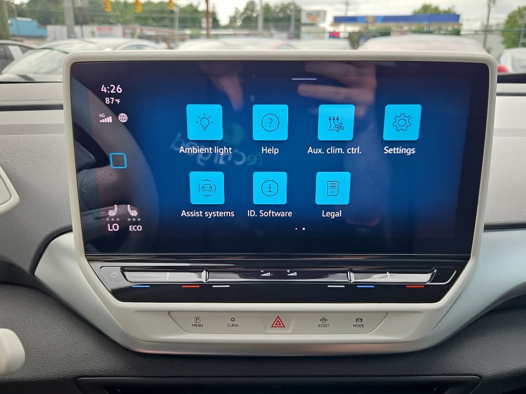 2021 Volkswagen ID.4 view 13