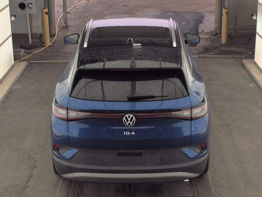 2021 Volkswagen ID.4 view 5