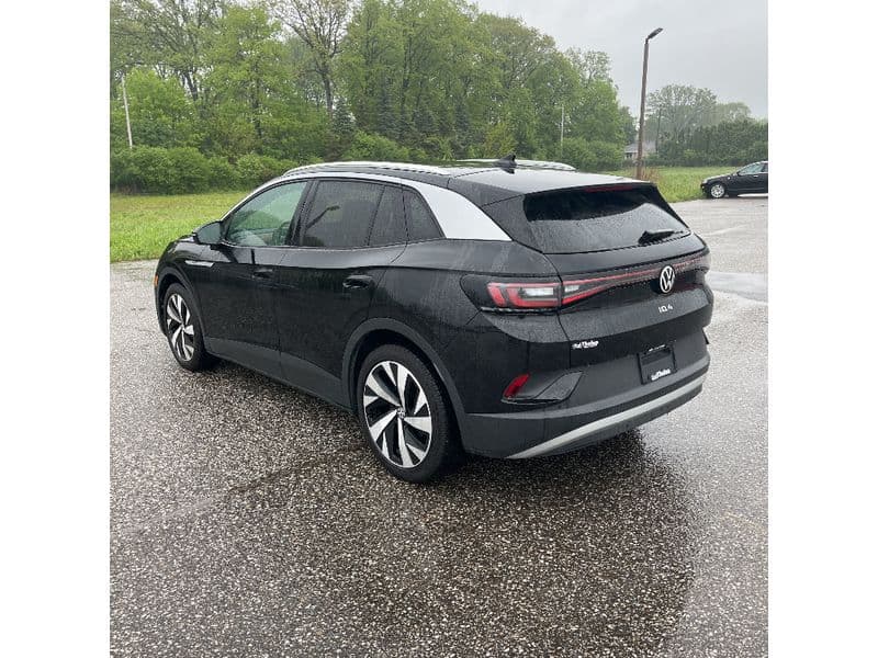 2021 Volkswagen ID.4 view 3