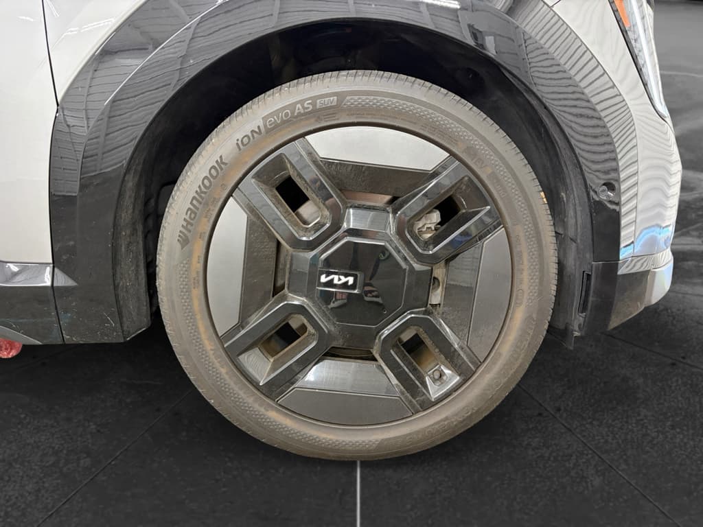 2024 Kia EV9 view 39