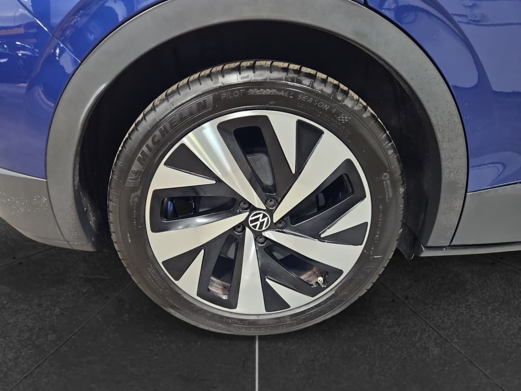 2021 Volkswagen ID.4 view 32