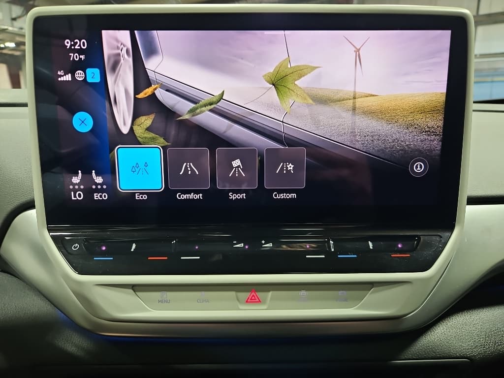 2021 Volkswagen ID.4 view 12