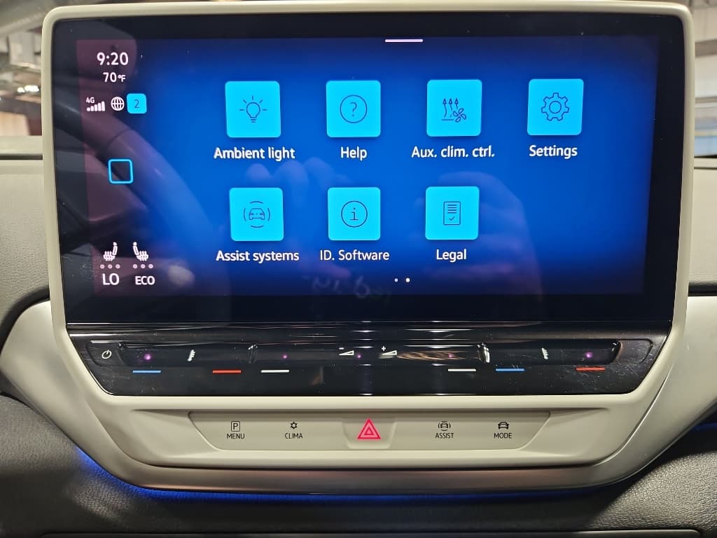 2021 Volkswagen ID.4 view 10
