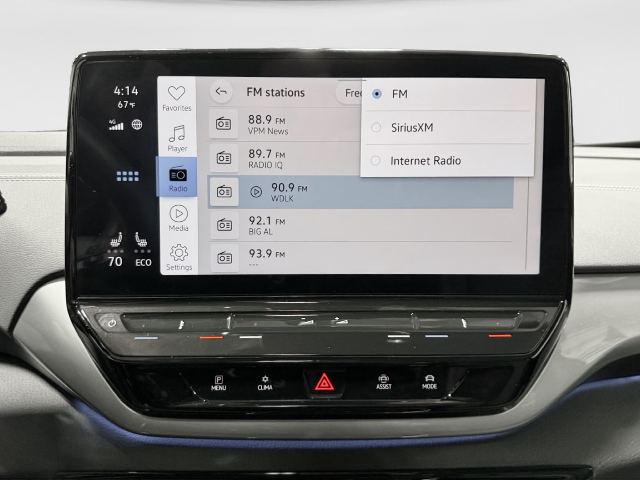 2023 Volkswagen ID.4 view 12