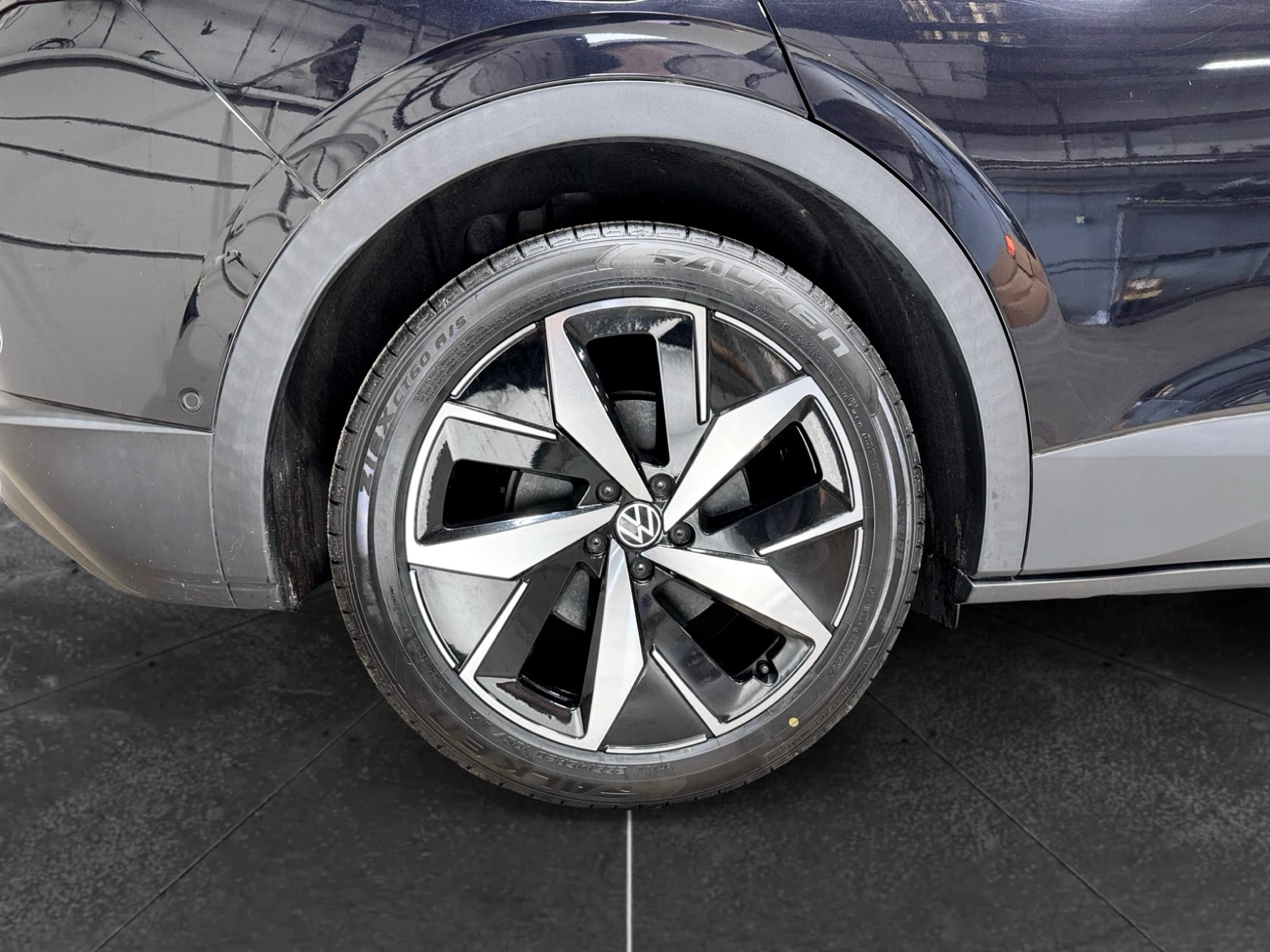 2023 Volkswagen ID.4 view 31