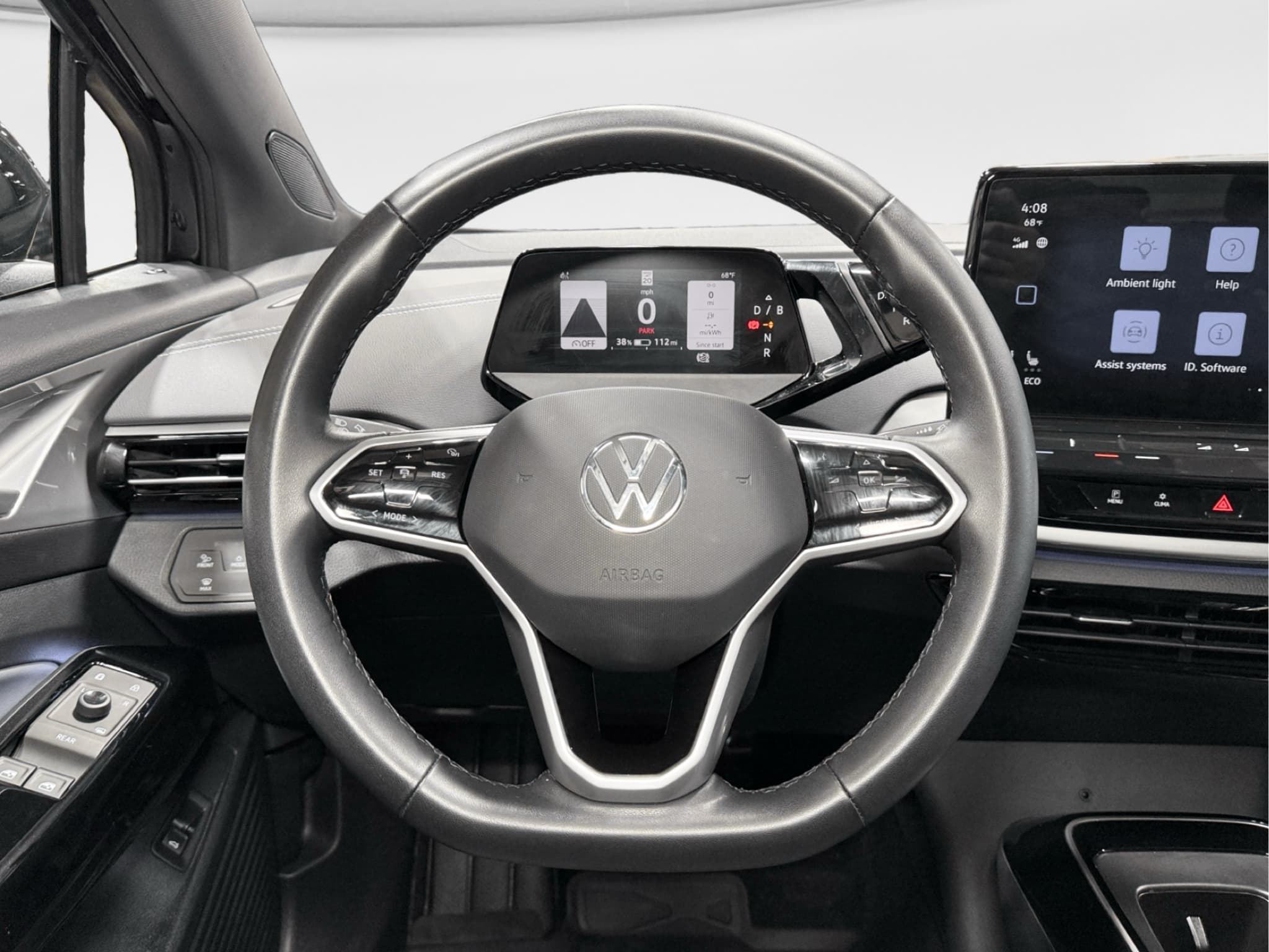 2023 Volkswagen ID.4 view 8