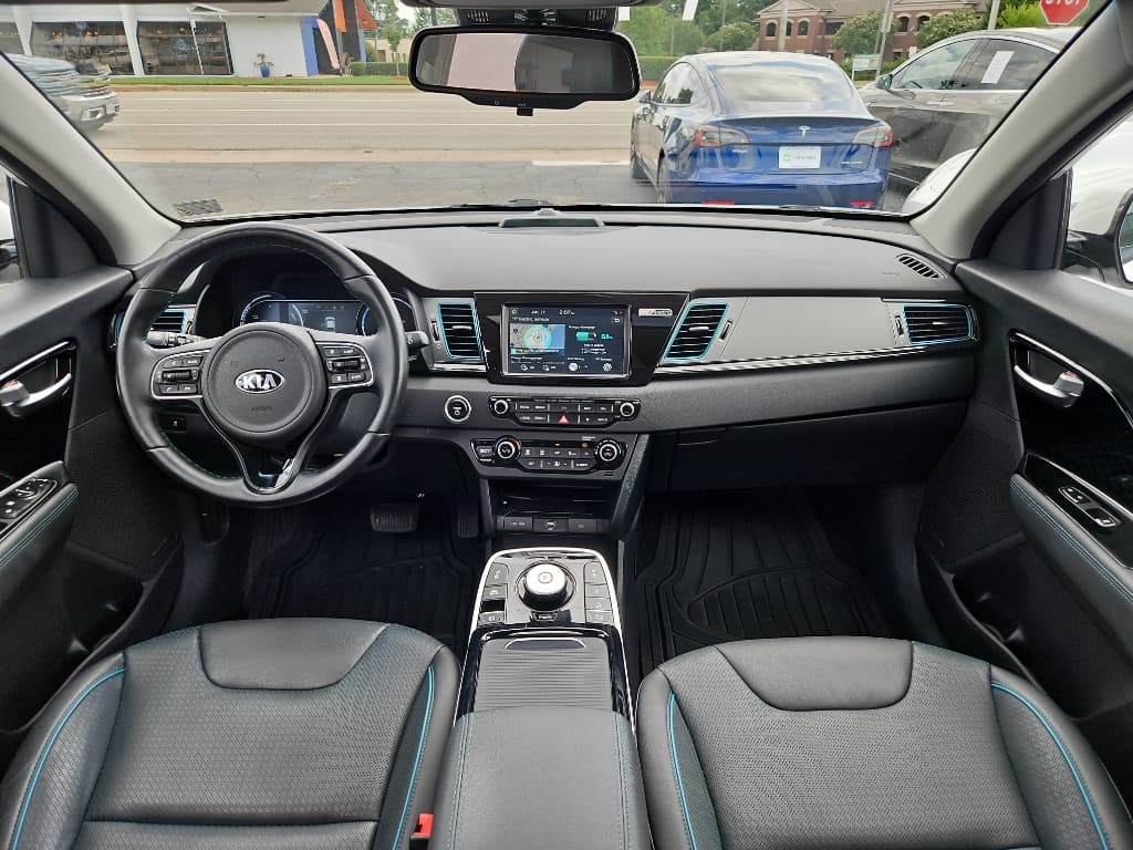 2019 Kia Niro EV view 17