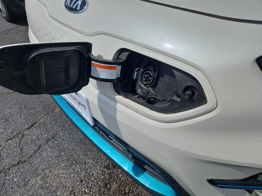 2019 Kia Niro EV view 5