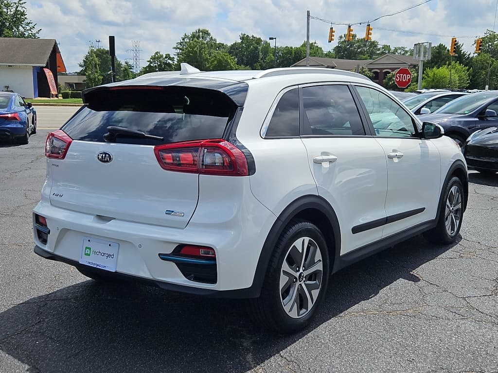 2019 Kia Niro EV view 3