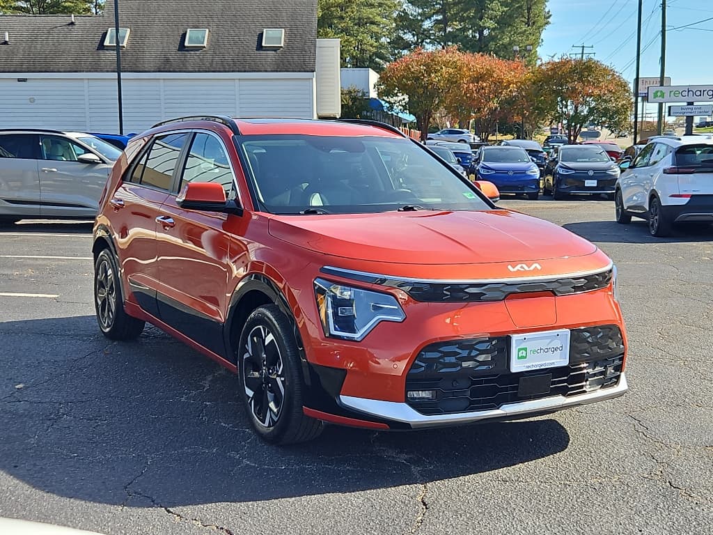 2023 Kia Niro EV view 6