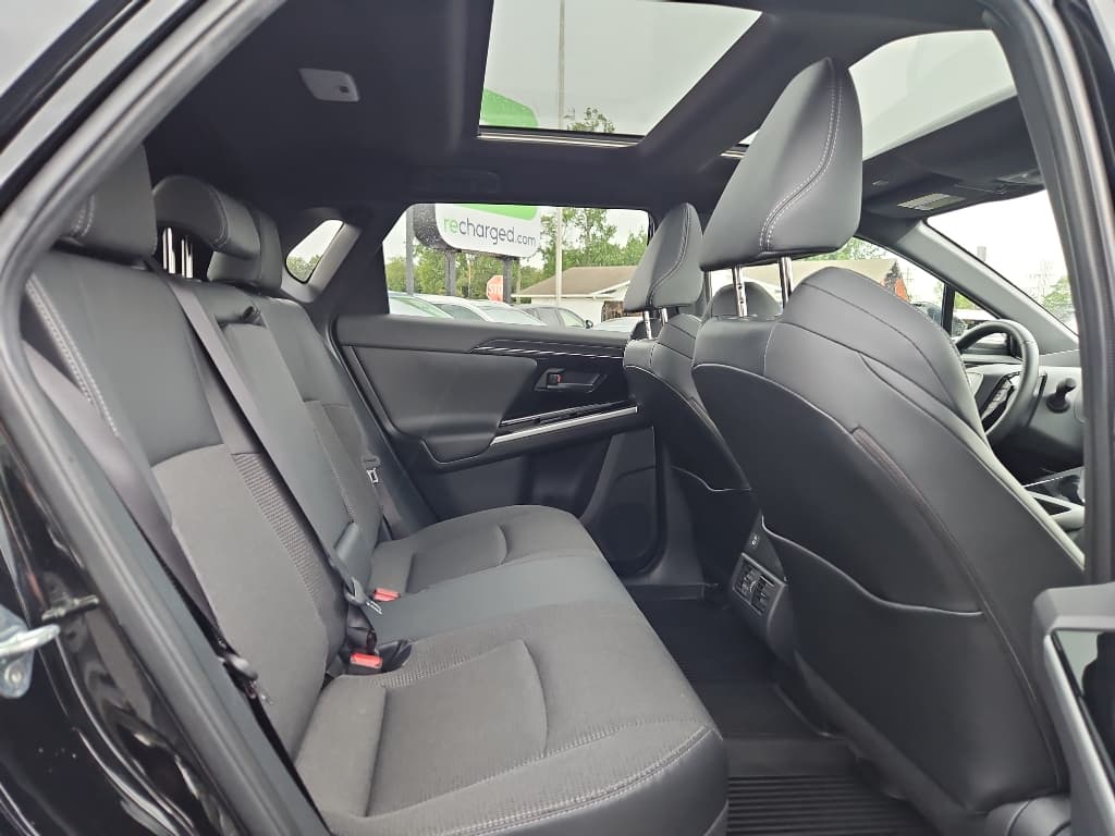 2023 Toyota bZ4X view 17