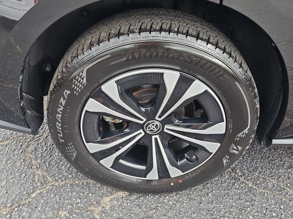 2023 Toyota bZ4X view 26