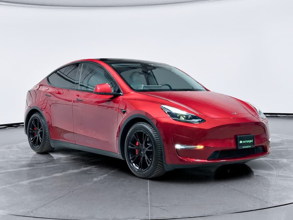 2024 Tesla Model Y view 4