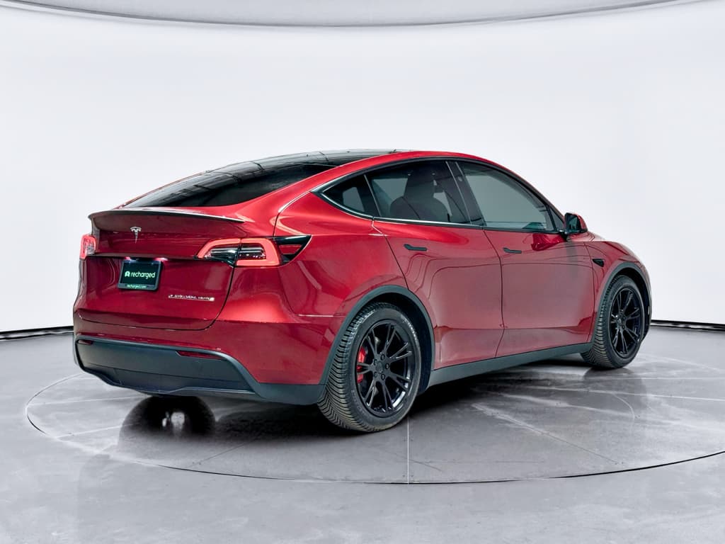 2024 Tesla Model Y view 3