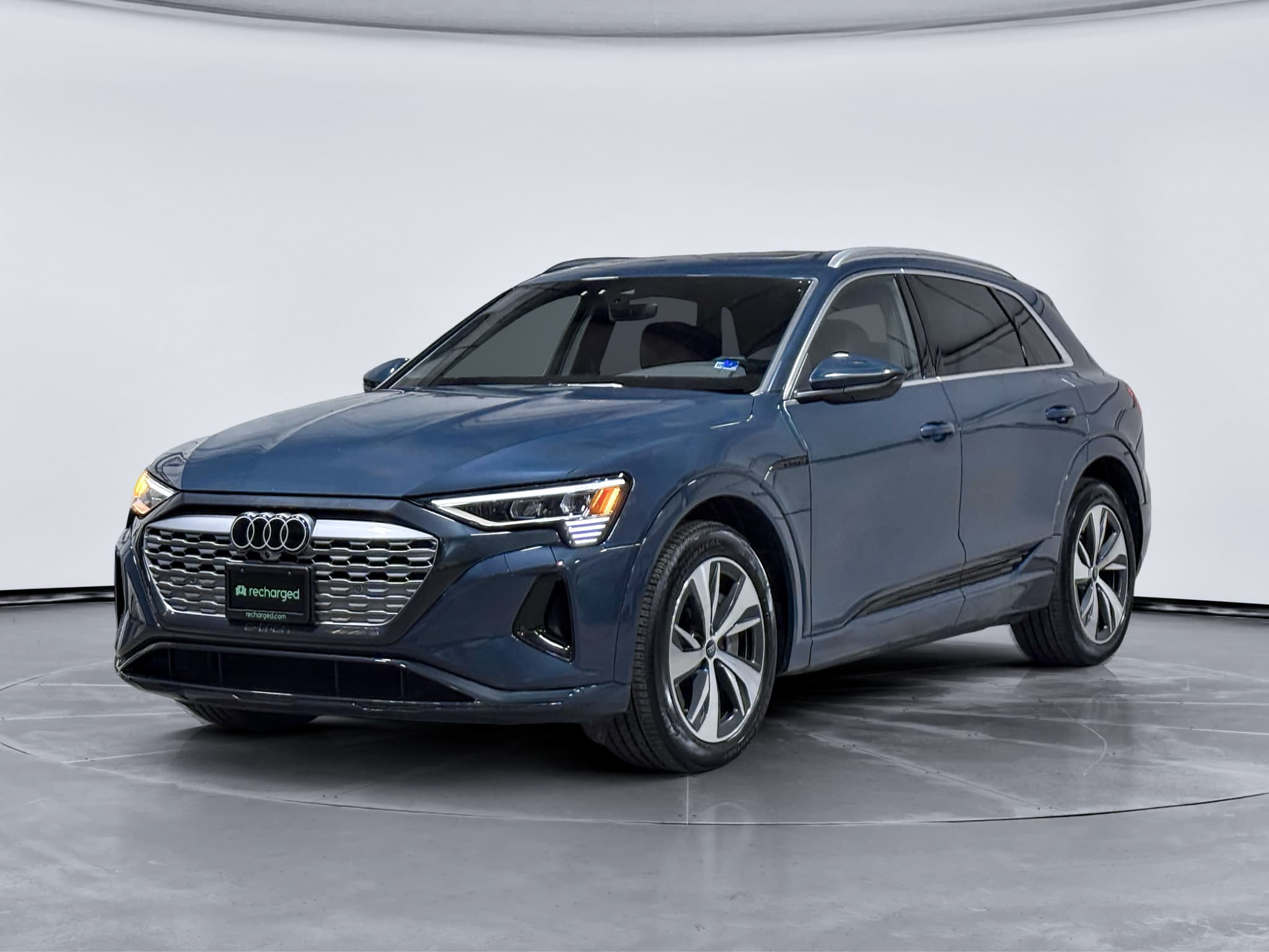 2024 Audi Q8 e-tron