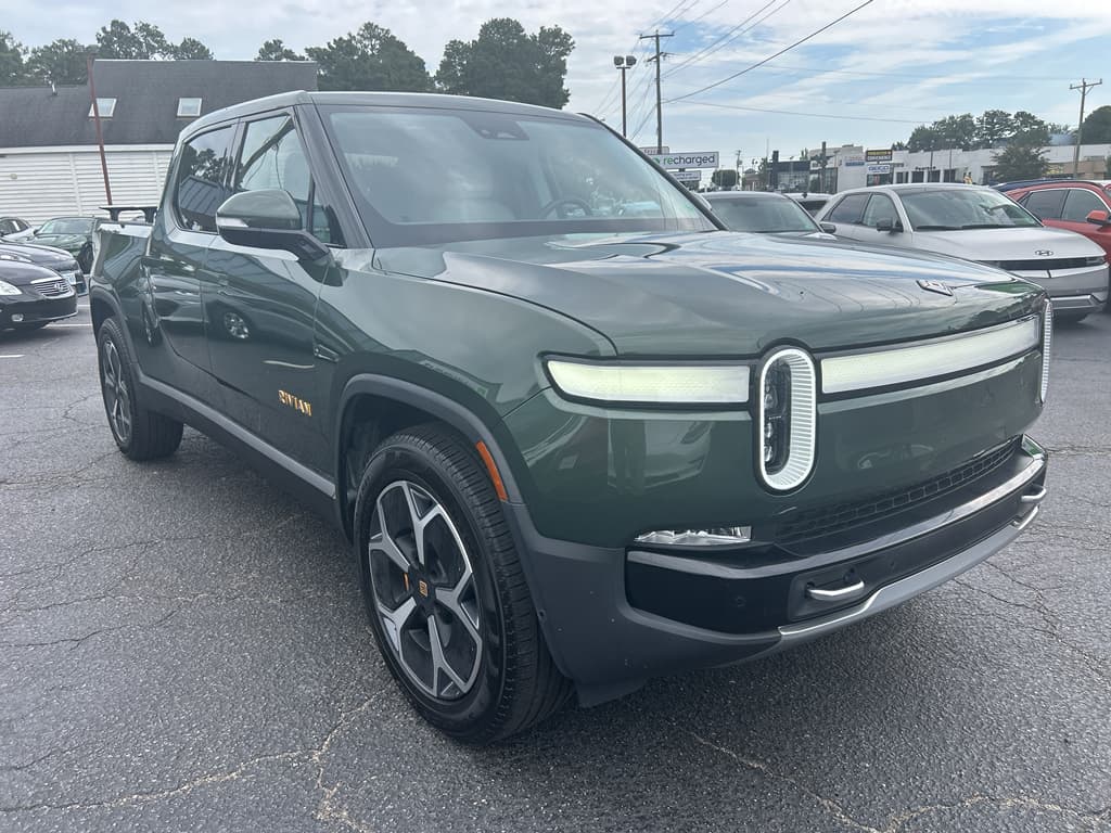2023 Rivian R1T view 4