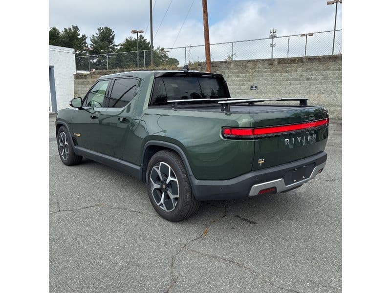 2023 Rivian R1T view 2