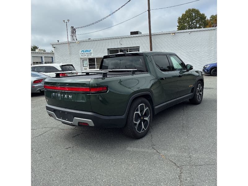 2023 Rivian R1T view 3