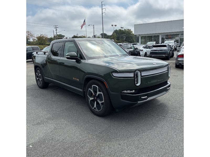 2023 Rivian R1T view 4