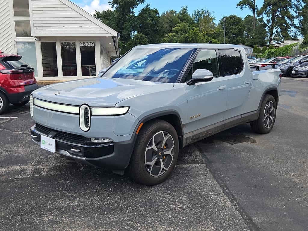 2023 Rivian R1T view 1