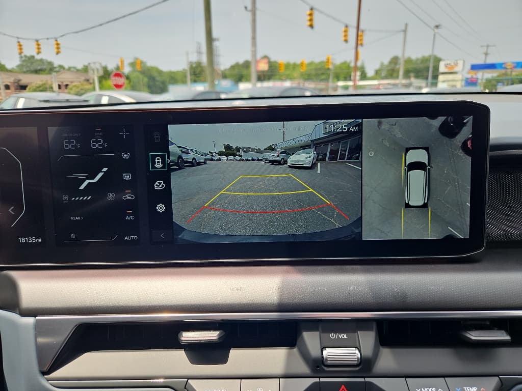 2024 Kia EV9 view 18