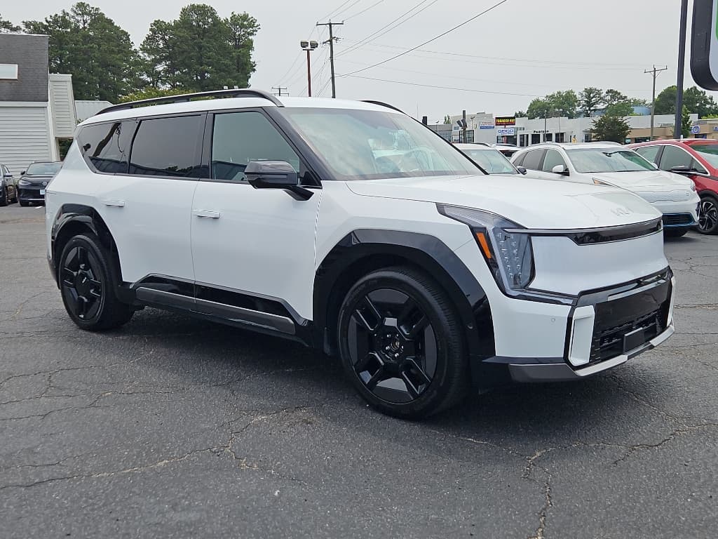 2024 Kia EV9 view 13