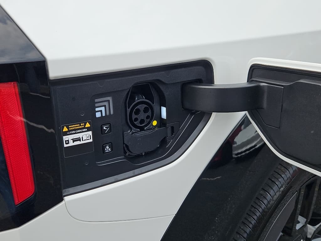2024 Kia EV9 view 14