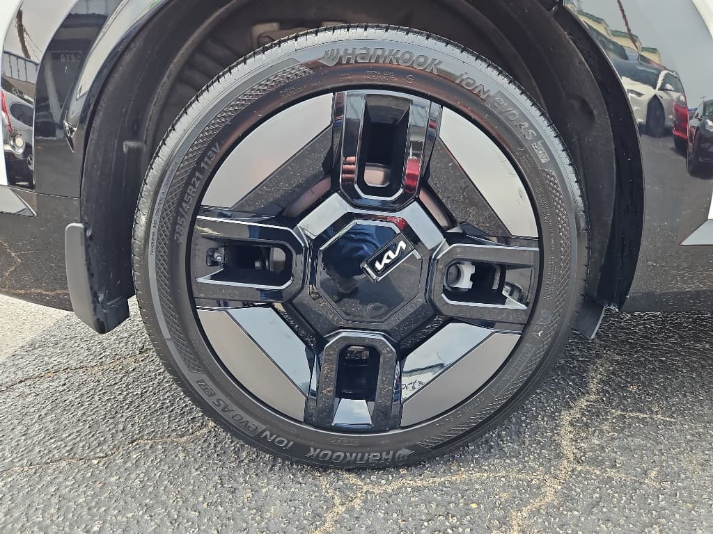 2024 Kia EV9 view 37