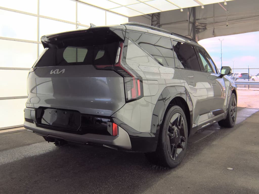 2024 Kia EV9 view 3