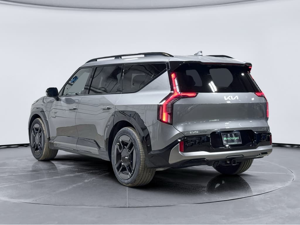 2024 Kia EV9 view 2