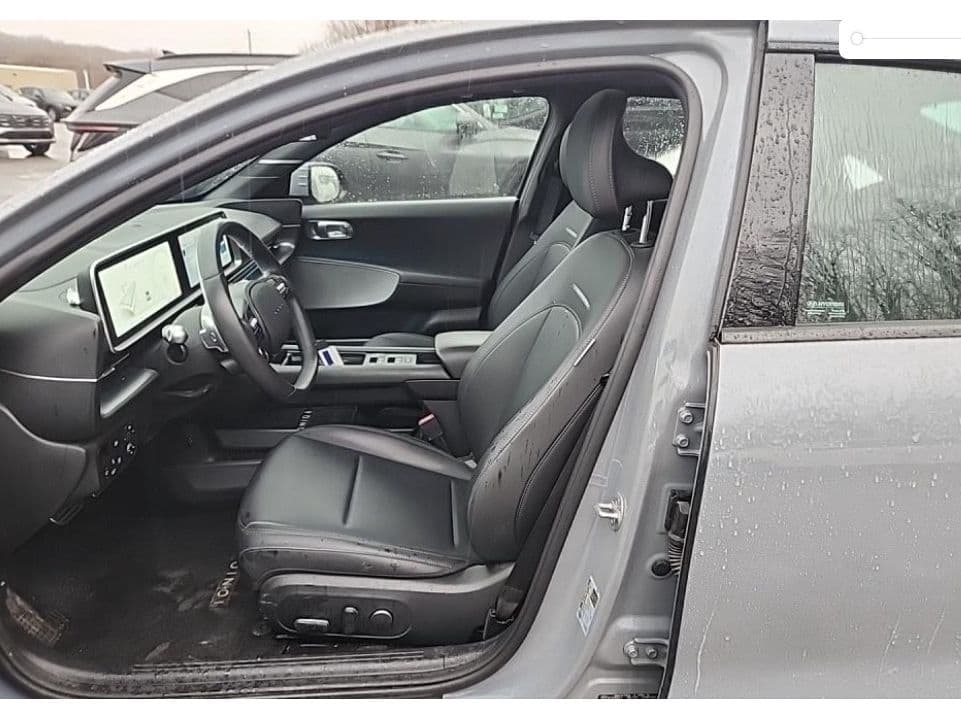 2023 Hyundai IONIQ 6 view 5