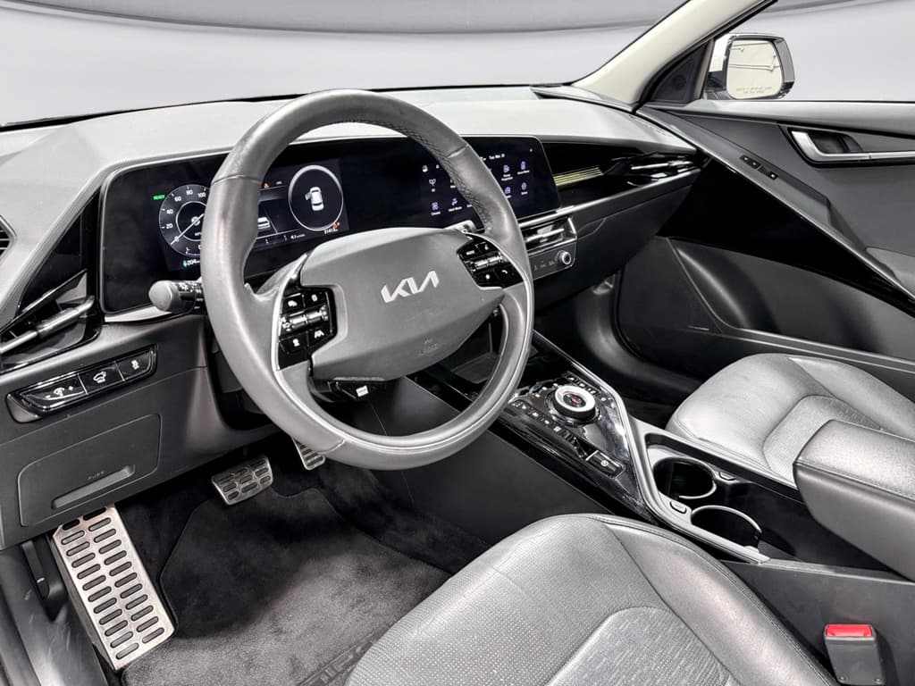 2023 Kia Niro EV view 18