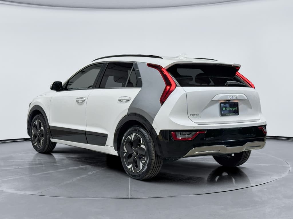 2023 Kia Niro EV view 2