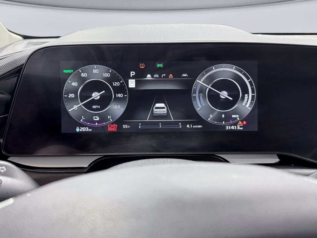 2023 Kia Niro EV view 9