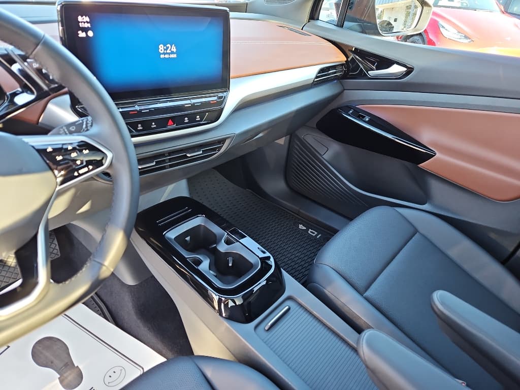 2021 Volkswagen ID.4 view 18